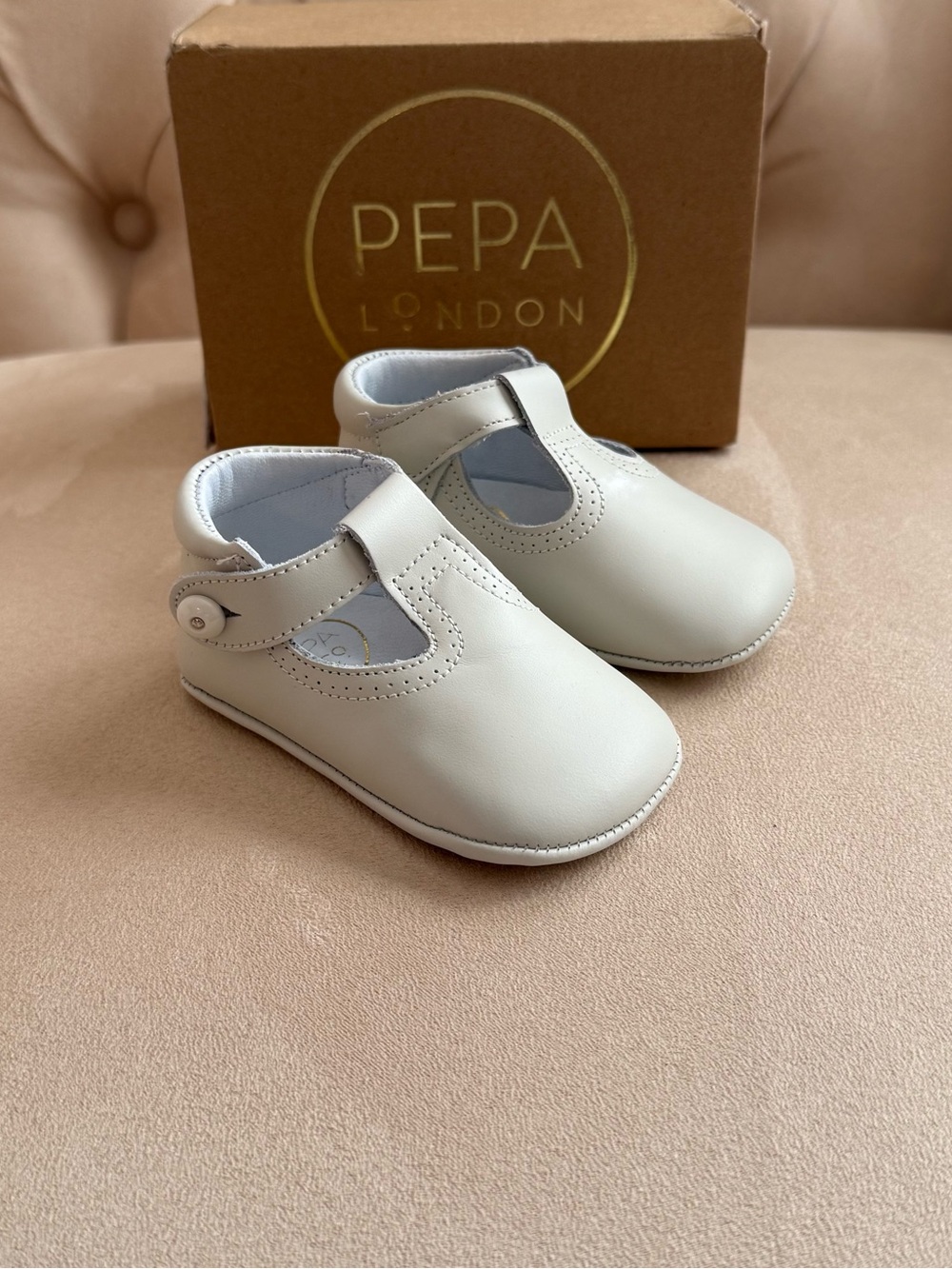 Pepa London Ivory T-Bar Leather Pram Shoes EU 18 Baby Christening Wedding